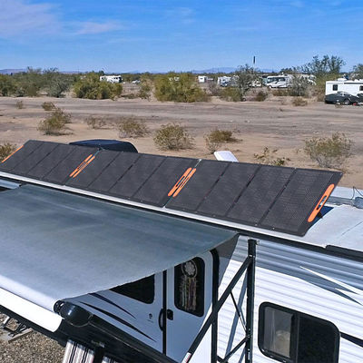 ETFE 전면 커버 및 컴팩트한 812X608mm 접힌 크기의 300W 휴대용 접이식 태양광 패널 키트