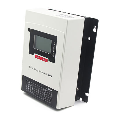 12Vdc DC DC 자동차 배터리 충전기 30A MPPT 태양 제어기 IP32 보호 수준