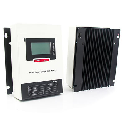 좋은 가격 700W PV 입력 50A DC DC 충전기 IP32 보호 12V 시작 배터리 충전기 온라인으로